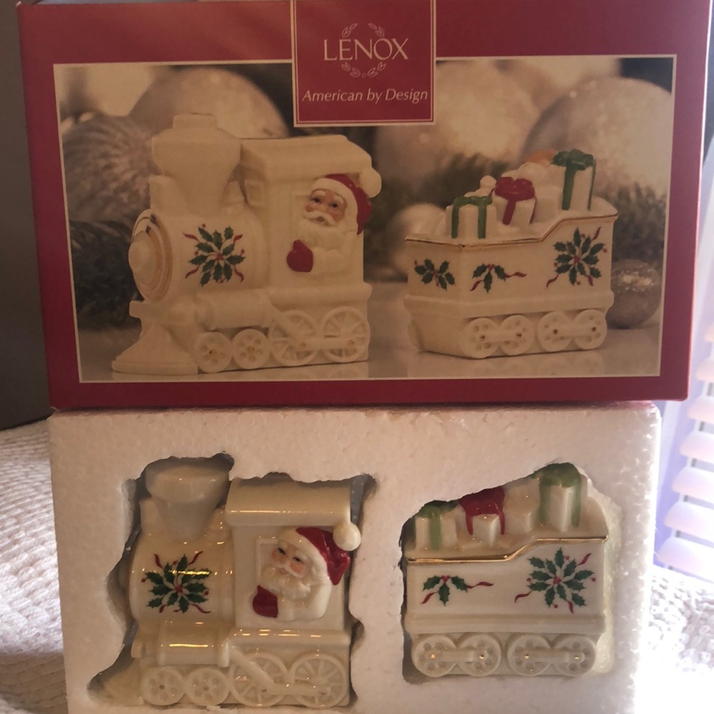 Lenox North Pole Express Salt & Pepper Set